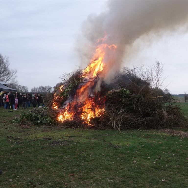 Osterfeuer_26_18